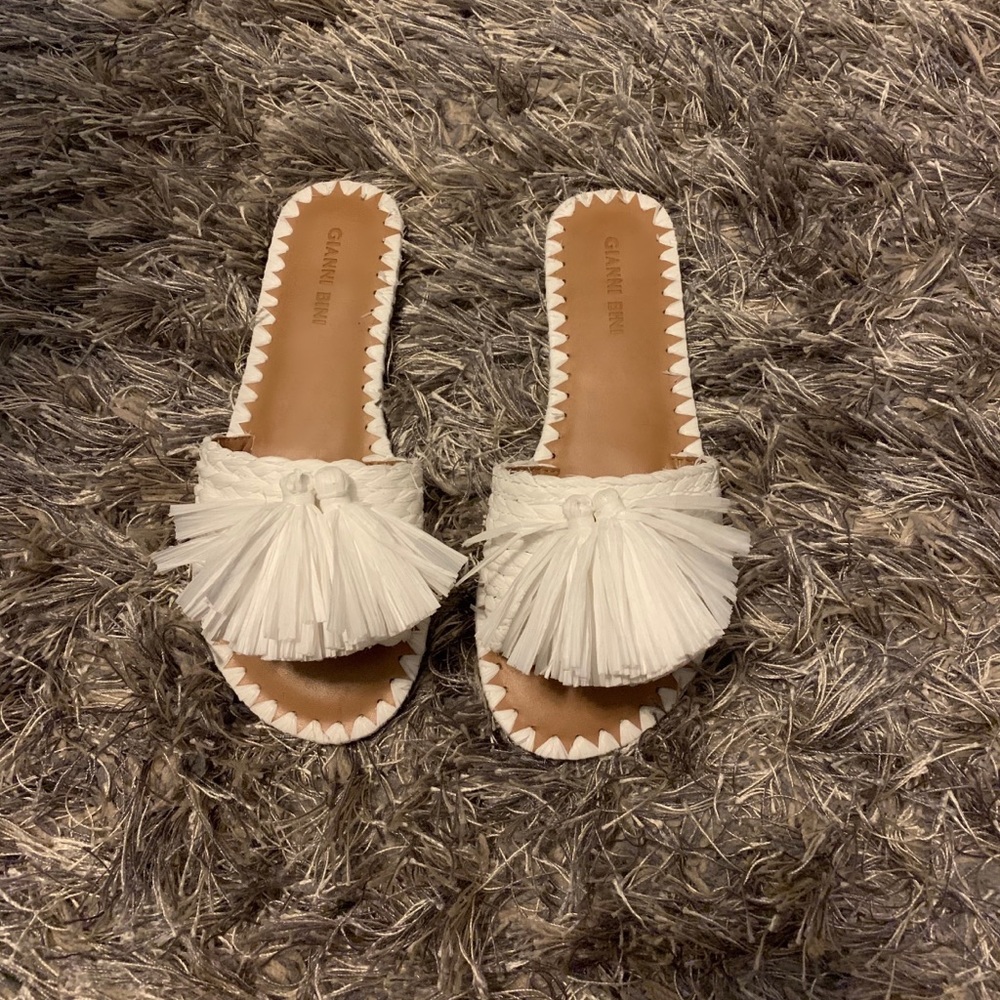 Gianni Bini Flats